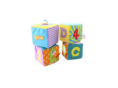 應(yīng)該怎么去挑選嬰兒玩具?